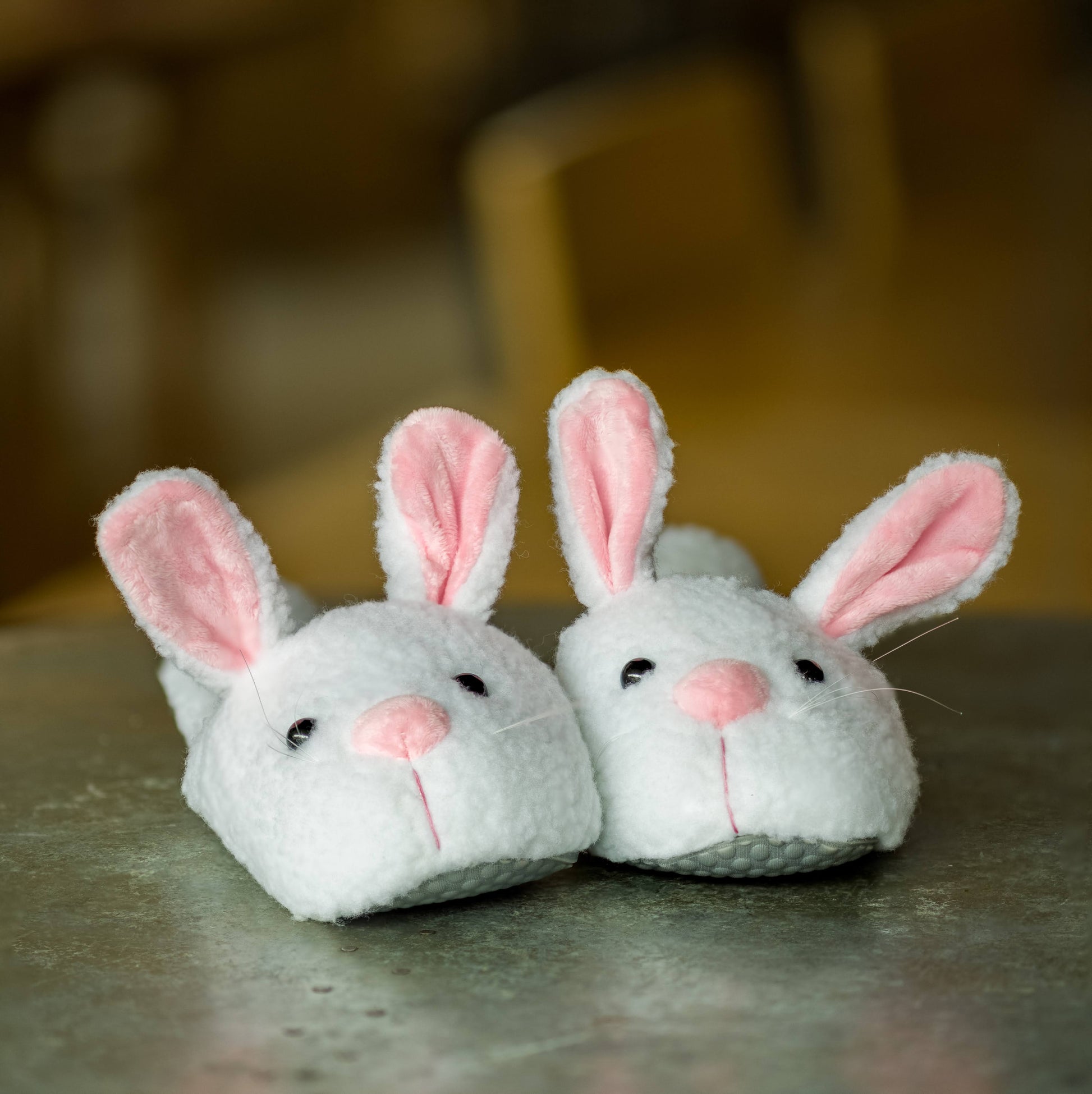 Pioner forhindre hungersnød World's Softest Bunny Slippers – China Live